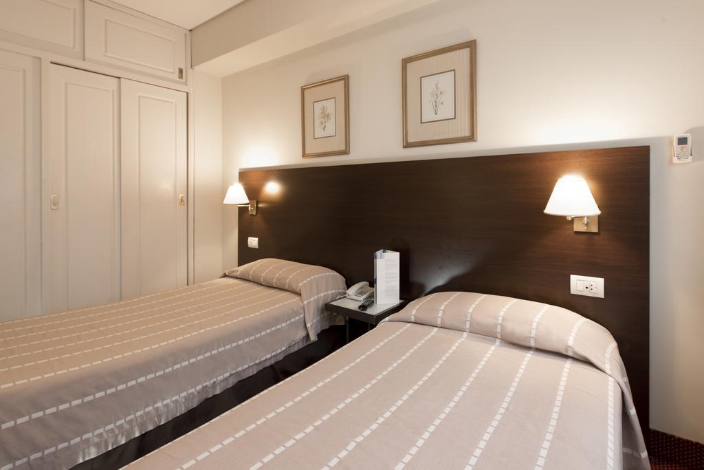 Concorde Hotel Буенос Айрес Екстериор снимка